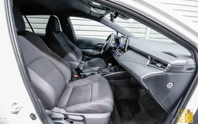Suzuki Swace cena 93888 przebieg: 57000, rok produkcji 2020 z Ruda Śląska małe 562